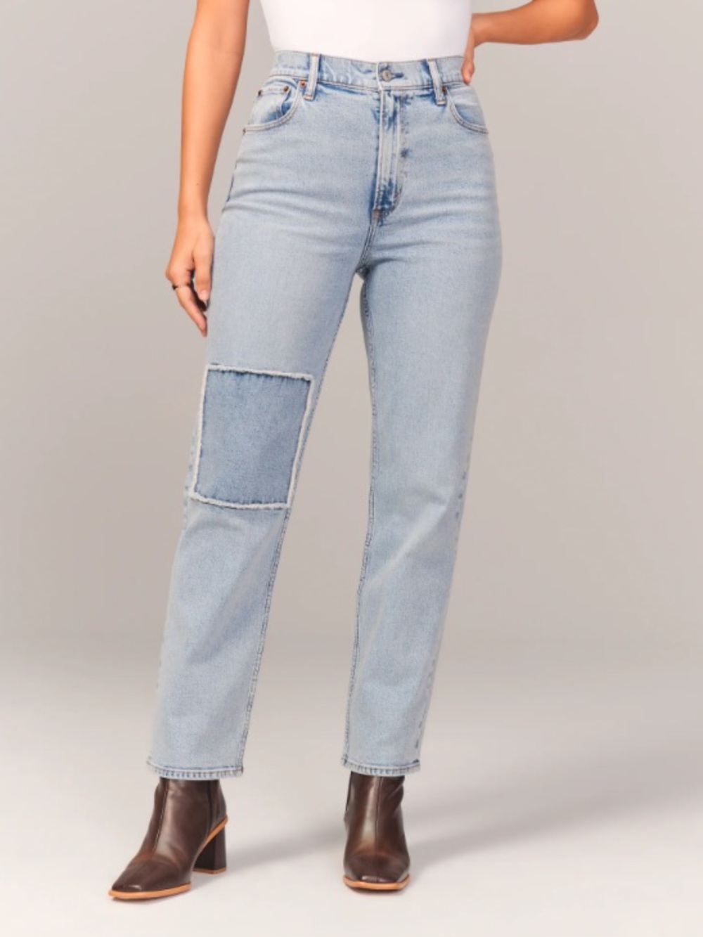 Abercrombie & Fitch Ankle Straight Ultra High-Rise Jeans 24/00